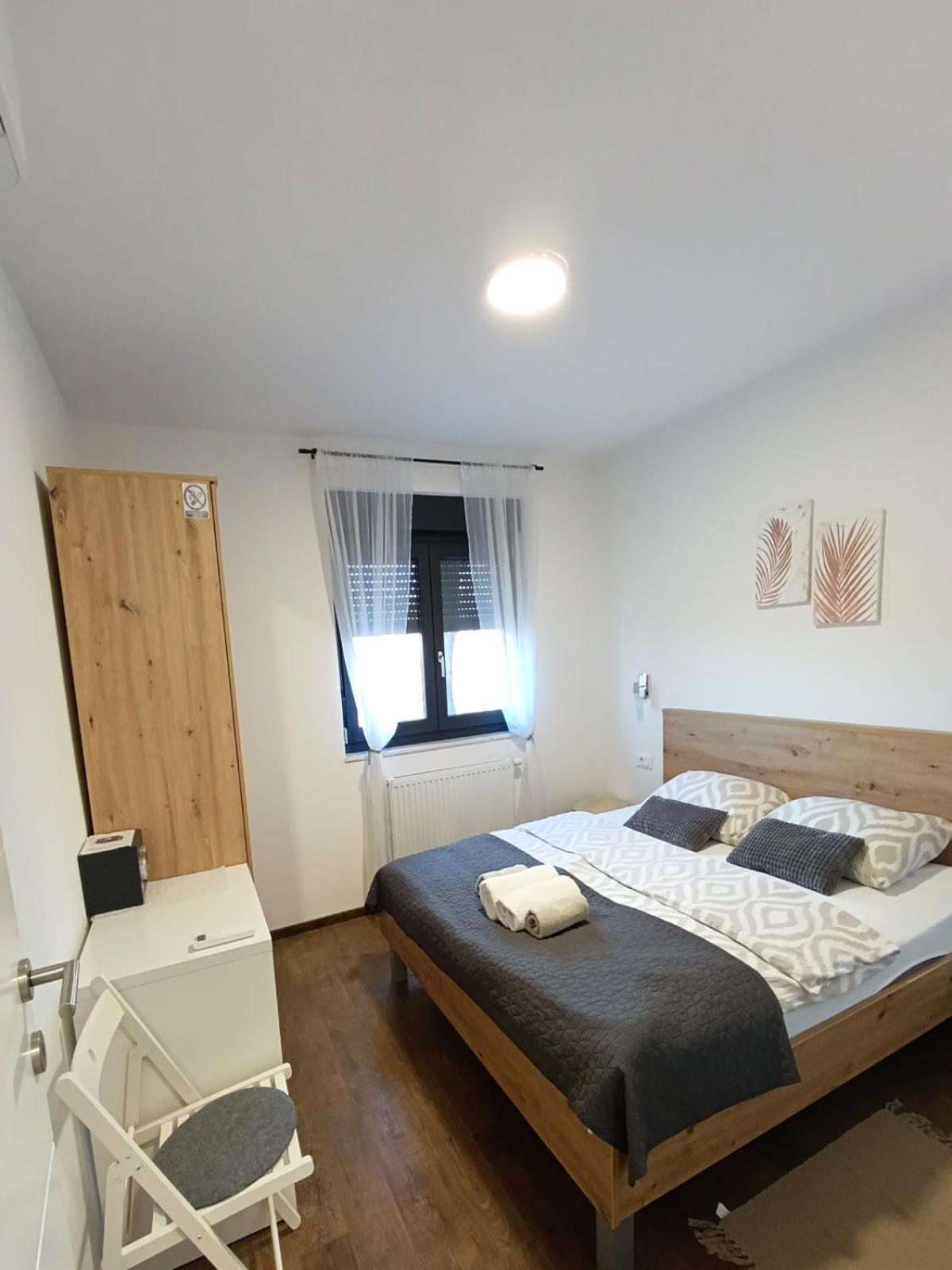 Kraljeva Hiza - Apartmani I Sobe Kralj Sveti Martin Na Muri Rum bild